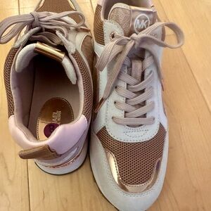 Michael Kors Women’s Sneakers Size 8 | Beige Brown Rose Gold